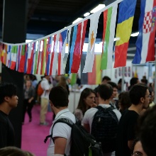 Studierende bei der Study Fair an der INSA Lyon